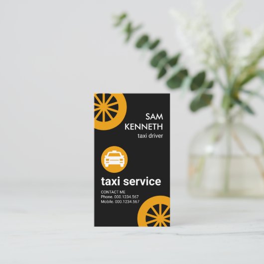 イエロータクシー輸送タイヤタクシー運転手 名刺 (スタンド正面)