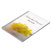 イエローダフォジルスオンホワイト春の結婚式 ノートブック (左側)