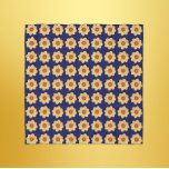 イエローダリアフローラルパターンオンブルー スカーフ<br><div class="desc">ネイビーの青い背景に黄色のダリア開花の写真のイメージを特徴とし、繰り返しパターンで印刷されたシャフォンスカーフのこの正方形のスタイルでワードローブをアクセント。素敵なフローラデザイン!スカーフサイズを選択する。</div>