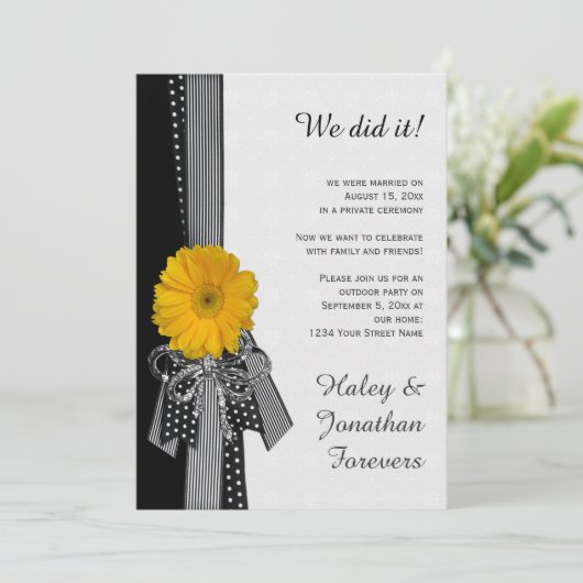イエローデイジー白黒ダマスク披露宴のみ 招待状 (スタンド正面)