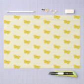 イエローバタフライコモン飛んでいるブリムストーン 薄葉紙 (クラフト)