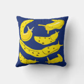 イエローバナナスラグス王室のオンブルーパーソナライズされた クッション (裏面)