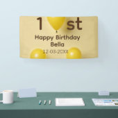 イエローバルーン 名前と日付入り 1歳の誕生日 横断幕 (トレードショー)