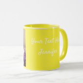 イエローパーソナライズ写真テンプレートギフトコーヒーマグ マグカップ (正面右)
