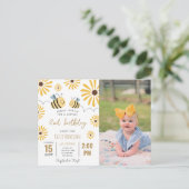 イエロービーヒマワリのバーチャル第2バースデーフォト インビテーションポストカード (スタンド正面)