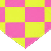 イエローピンクダイヤモンド市松模様にパターン テーブルクロス (アングル)