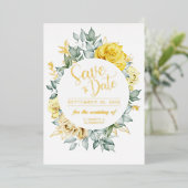 イエローフラワーのクラシックな植物学的なウェディングSave Date 箔招待状 (立ち正面)