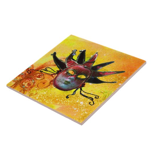 イエローブラウンの仮装の黒い赤ジェスターマスク タイル (側面)