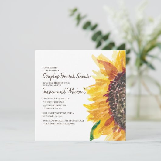 イエローブラウンサンフラワーカップルのブライダルシャワー 招待状 (スタンド正面)