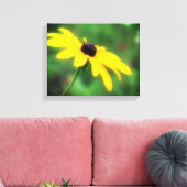 イエローブラックアイドスーザンフラワー キャンバスプリント (インサイチュ (リビング))