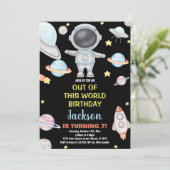 イエローブラックアウタスペース誕生日招待状 招待状 (スタンド正面)