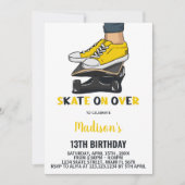 イエローブラックスケートボード誕生日招待状 招待状 (正面)