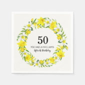 イエローホワイトダフォディルリース50th誕生日ナプキンス スタンダードカクテルナプキン (正面)