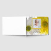 イエローホワイトデイジーお祝いの葬式 ゲストブック (全面)