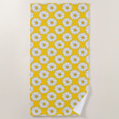 イエローホワイトデイジーパターン2 ビーチタオル (正面)