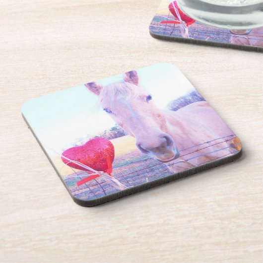 イエローホースと赤いハート コースター (左側)