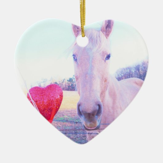 イエローホースと赤いハート セラミックオーナメント (正面)