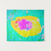 イエローポピーとホットピンクセンターターコイズ タペストリー (正面(横))