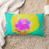 イエローポピーとホットピンクセンターターコイズ ランバークッション (ブランケット)
