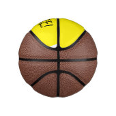 イエローミニバスケットボールを獲得する ミニバスケットボール (右)