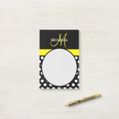 イエローモノグラム白黒水玉模様 ポストイット (デスク上)