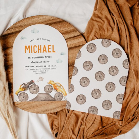 イエローモンスタートラックアーク形招待状 招待状