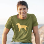 イエローラブラドールレトリエバーシルエットラボラバーズ Tシャツ<br><div class="desc">この黄色のラブラドールレトリエバーシルエットTシャツは、さまざまなシャツのスタイル男性へ、女性、子供やベビーで利用できる。任意のクール大事な行事のためのイエロー・ラブラドール・レトリーバー愛好家のための贈り物。チョコレートやブラックのラブラドール・レトリバーなど、より多くの犬種のティーについてはジェンのドードル・ワールドをチェック。</div>