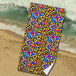 イエローレッドブラックオンブルーグラフィティ ビーチタオル