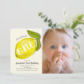 イエローレモンフォト1st誕生日招待状 招待状 (スタンド正面)