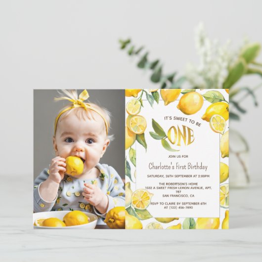 イエローレモンフルーツシトラス最初の誕生日の写真 招待状 (スタンド正面)