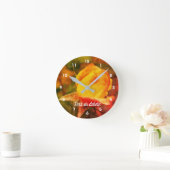 イエローローズバド(赤いハイライト付き)抽象芸術 ラウンド壁時計 (ホーム)