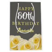 イエローローズフラワーフローラ80th誕生日中間Gi ミディアムペーパーバッグ (正面)
