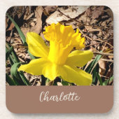 イエロー春ダッフォディルインザガーデン名前をカスタムする コースター (正面)