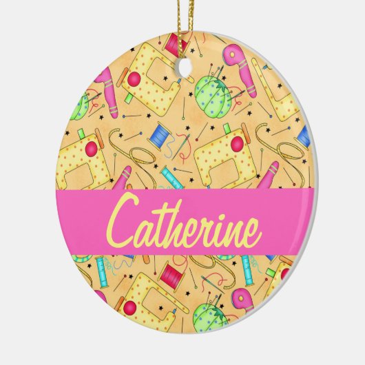 イエロー裁縫アンズアートパーソナライズされた名 セラミックオーナメント (左)