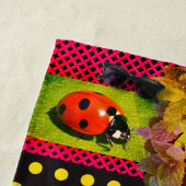 イエロー金ゴールドラディバグ水玉模様ビーチタオル ビーチタオル (インサイチュ)