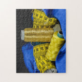 イエロー金ゴールド裁縫スレッドジグソーパズル ジグソーパズル (縦)