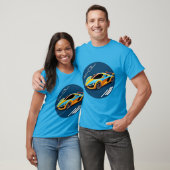 🏎️ イエロー スポーツカー ブルー モーション スタイル アート Tシャツ (ユニセックス)