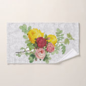 イエロー、ピンク、レッドのバラがあしらわれたエレガントなダマスク ハンドタオル (ハンドタオル)