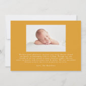 イエロー&ベージュファームハウスリネンストライプズ写真誕生 案内状 (裏面)