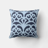 イカットダマスクパターン – ミッドナイトとライトブルー クッション (裏面)