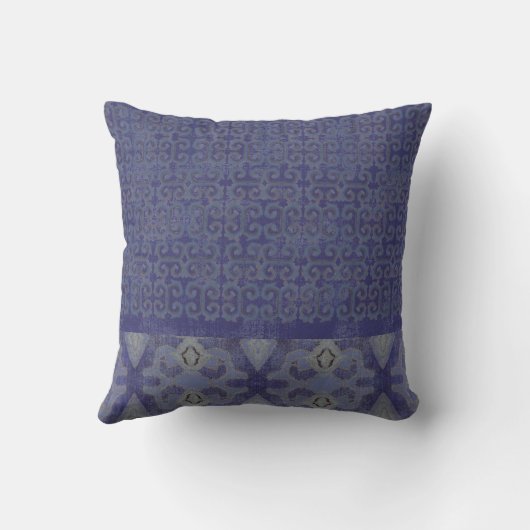 イカットネイビーグレイヴィンテージインスパイアトバルアートパターン クッション (裏面)
