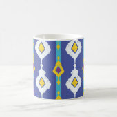 イカット、シームレスな民族パターン。 コーヒーマグカップ (中央)
