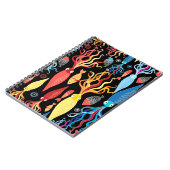 イカ数々のと魚の違う色の模様 ノートブック (左側)