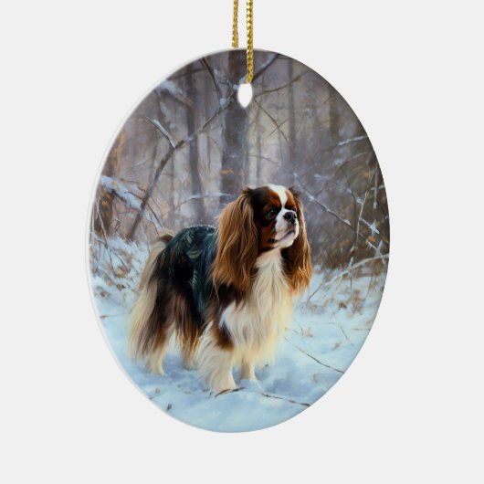イギリスのおもちゃスパニエル犬が雪のクリスマスを過ごす セラミックオーナメント (右)