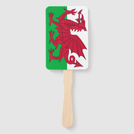 イギリスのウェールズ国旗を持つハンドファンのセット ハンドファン