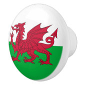 イギリスのウェールズ州旗とセラミックノブの引っ張り セラミックノブ (右)