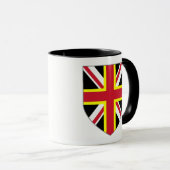 イギリスのマグカップ – 4つの十字シールド マグカップ (正面右)