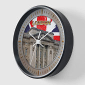 イギリスのロンドン、バッキンガム宮殿。 壁時計 (傾斜)