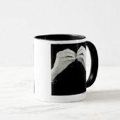 イギリスの手話の署名の手紙bに人を配置して下さい、 マグカップ (正面右)