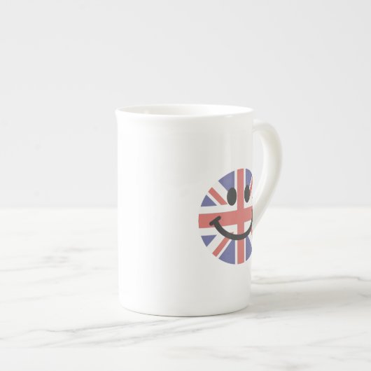 イギリスの旗の顔 ボーンチャイナマグカップ (正面右)